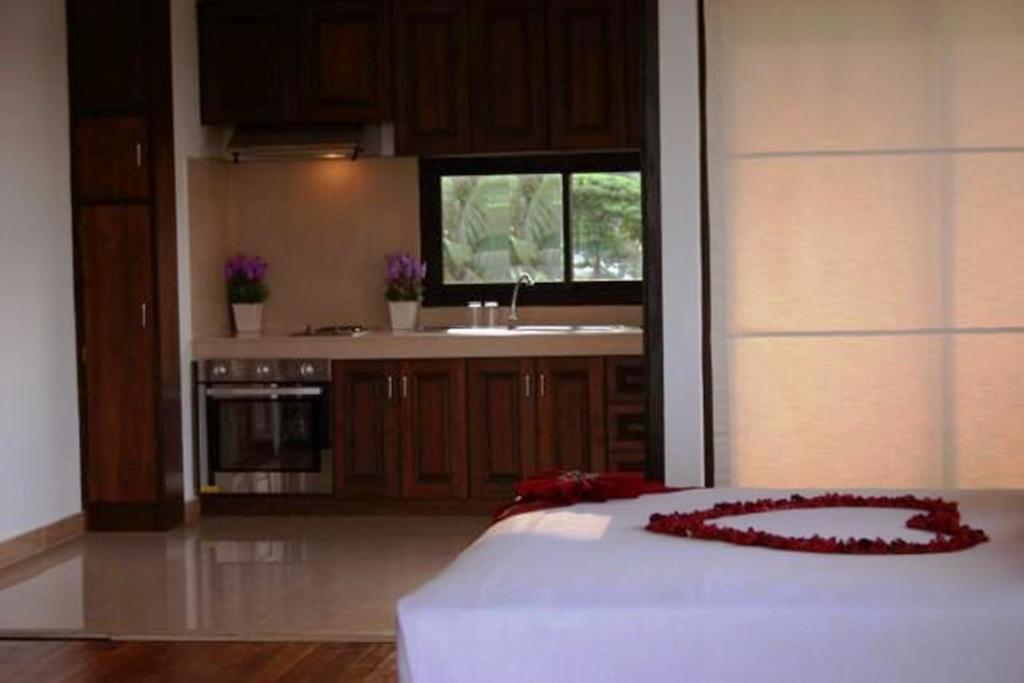 Chaweng Lakeview Condotel Koh Samui Pokój zdjęcie